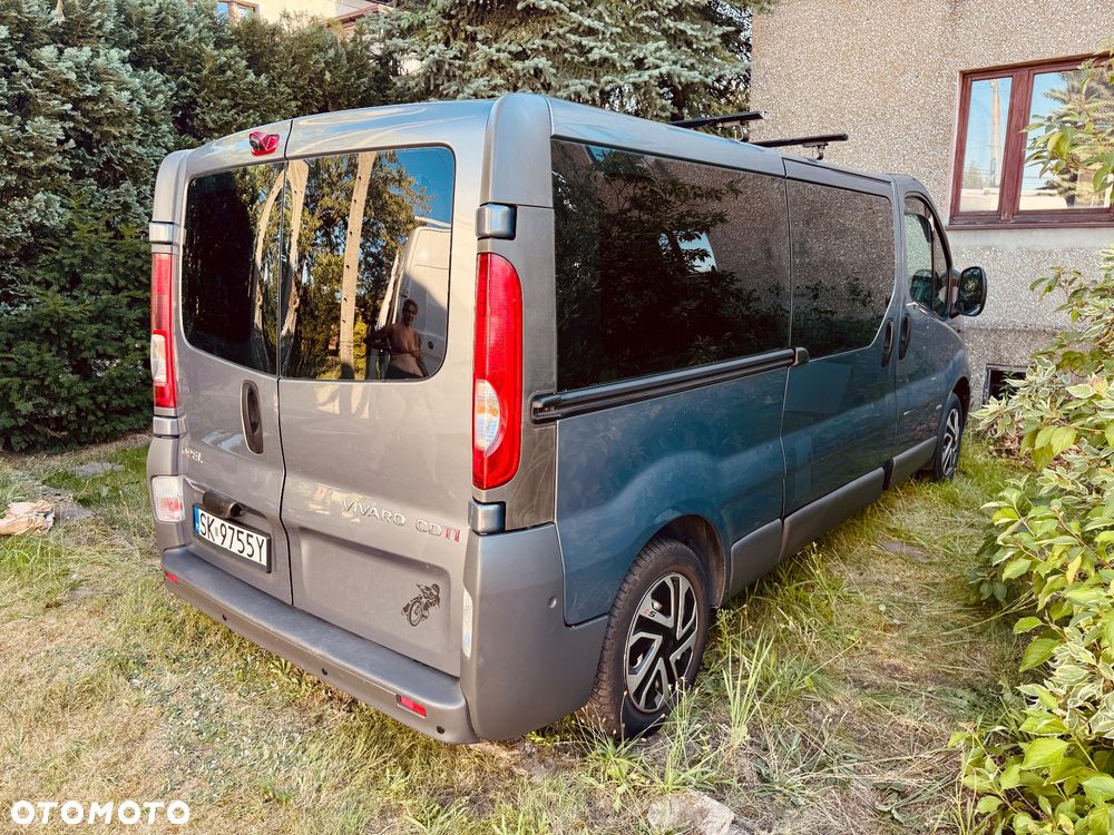 Opel Vivaro 2011 photo 5