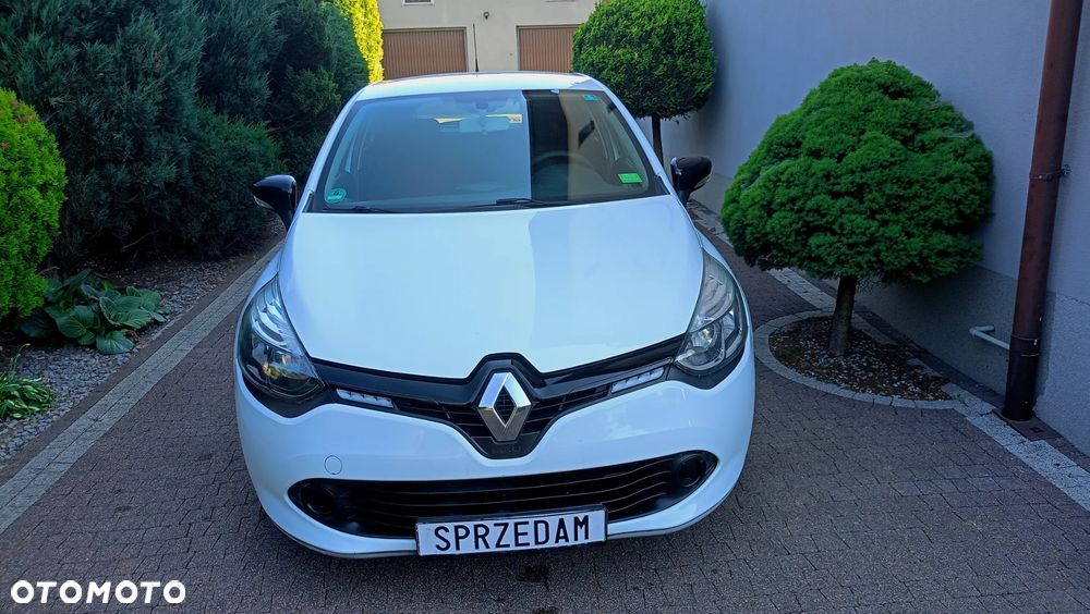 Renault Clio 1.2 16V 75 Life - 6