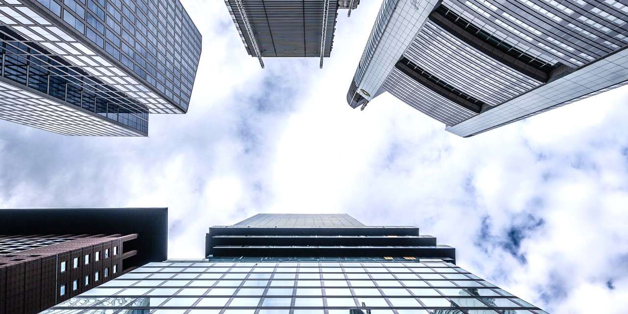 URANUS PROPERTIES  SRL