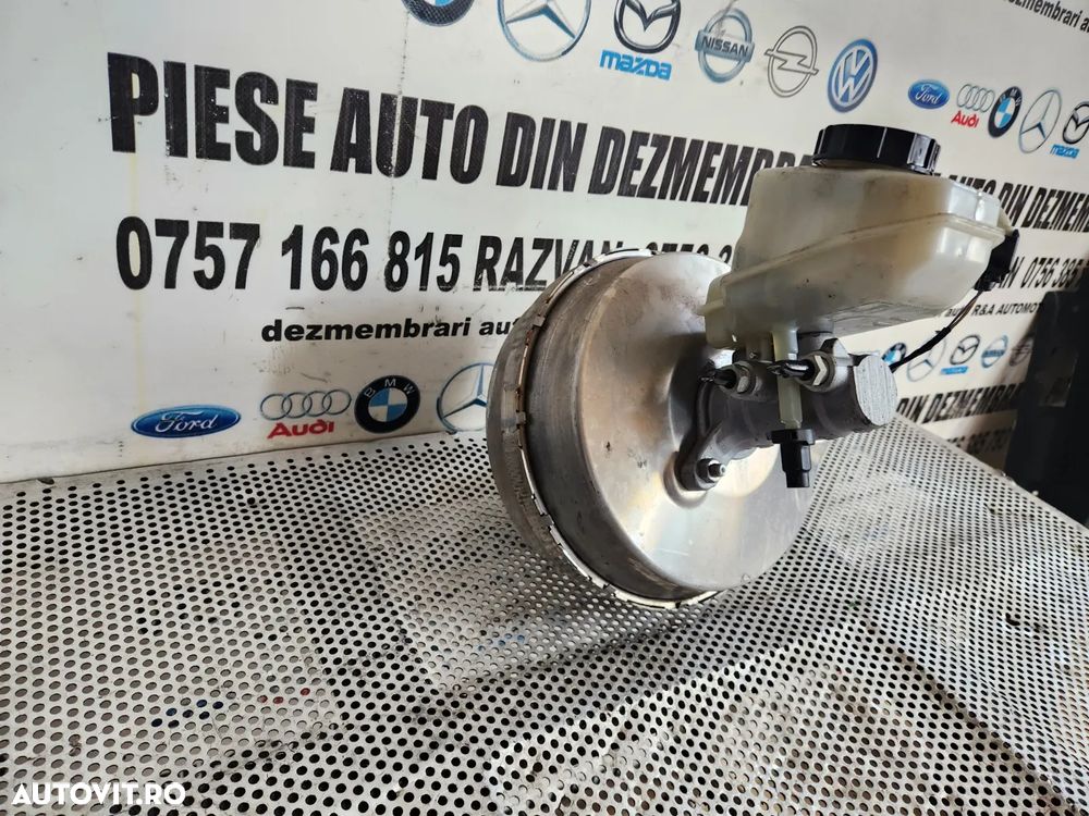 Pompa Tulumba Frana Servofrana Land Rover Range Rover Evoque Discovery Sport Volan Stanga An 2012-2013-2014-2015-2016-2017-2018-2019 Cod FK72-2B195-BG Dezmembrez Range Rover Evoque Facelift An 2015-2016-2017-2018-2019 2.0 D Automat 4x4 Volan Stanga - Dezmembrari Arad - 2