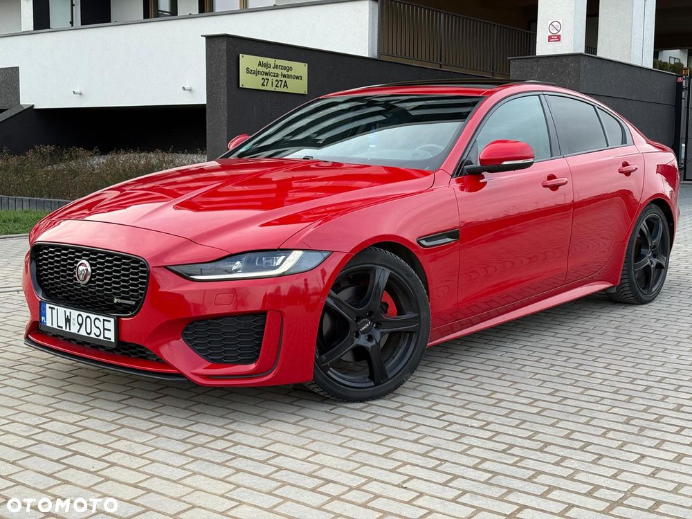 Jaguar XE 2.0 D180 R-Dynamic SE - 1