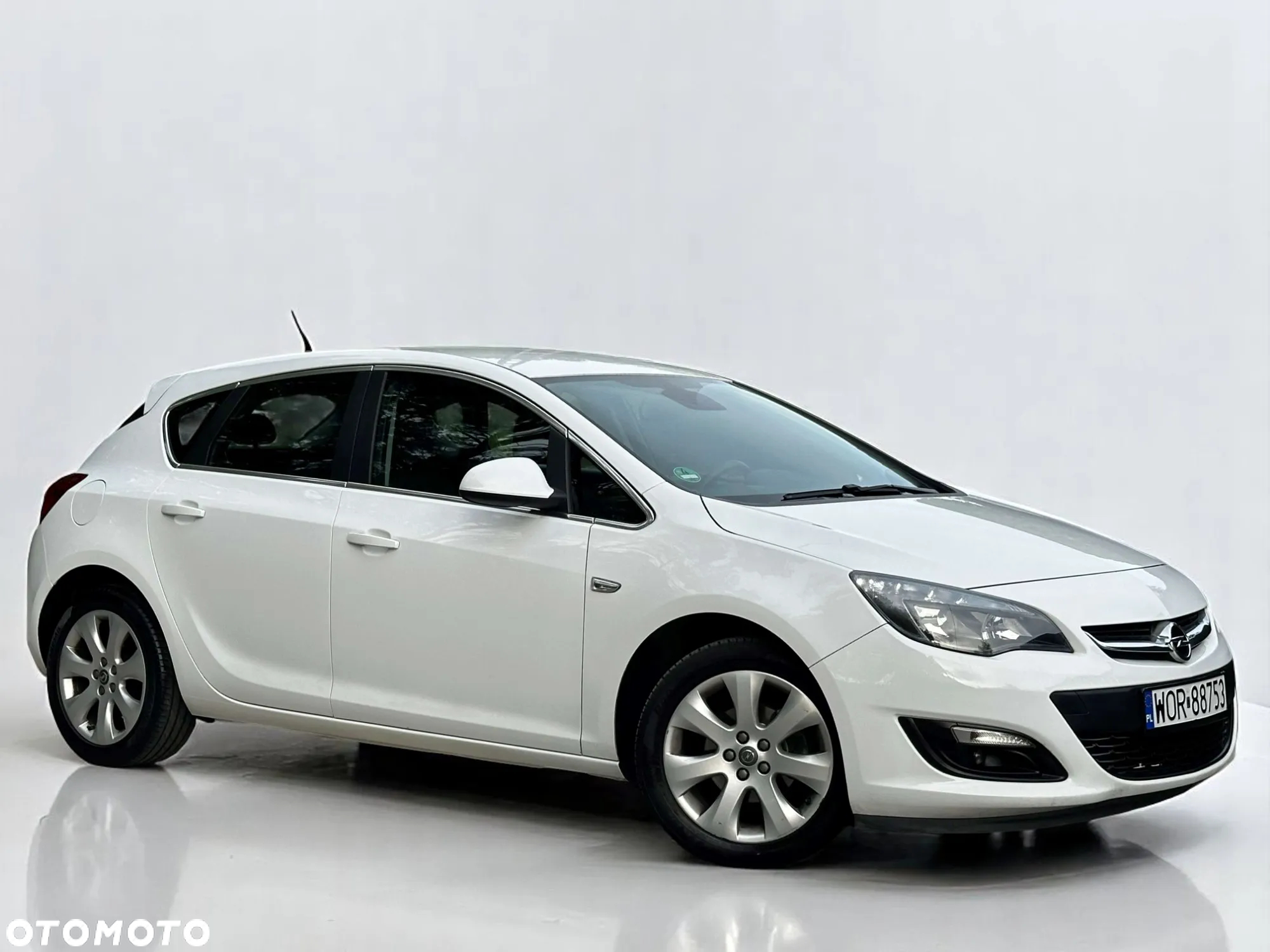 Opel Astra 1.4 Turbo Cosmo - 4