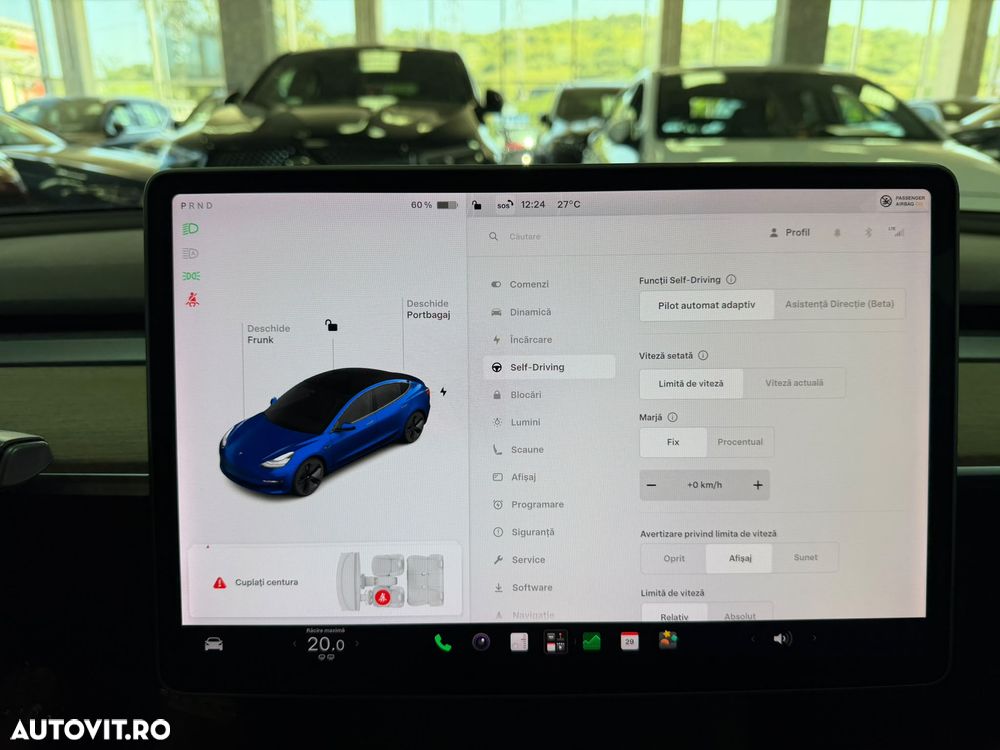 Tesla Model 3 - 24