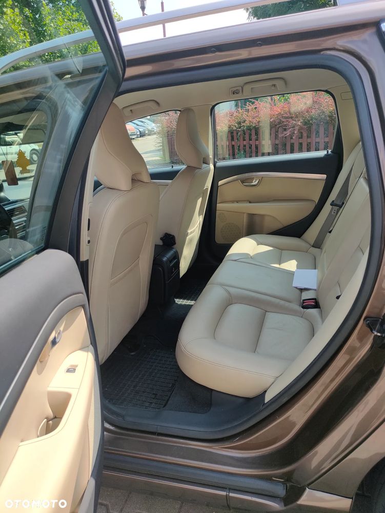 Volvo V70 D4 Momentum - 6