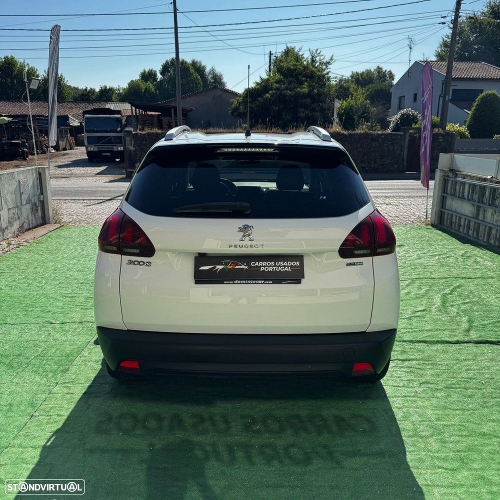 Peugeot 2008 1.2 PureTech Style — fotografia 6