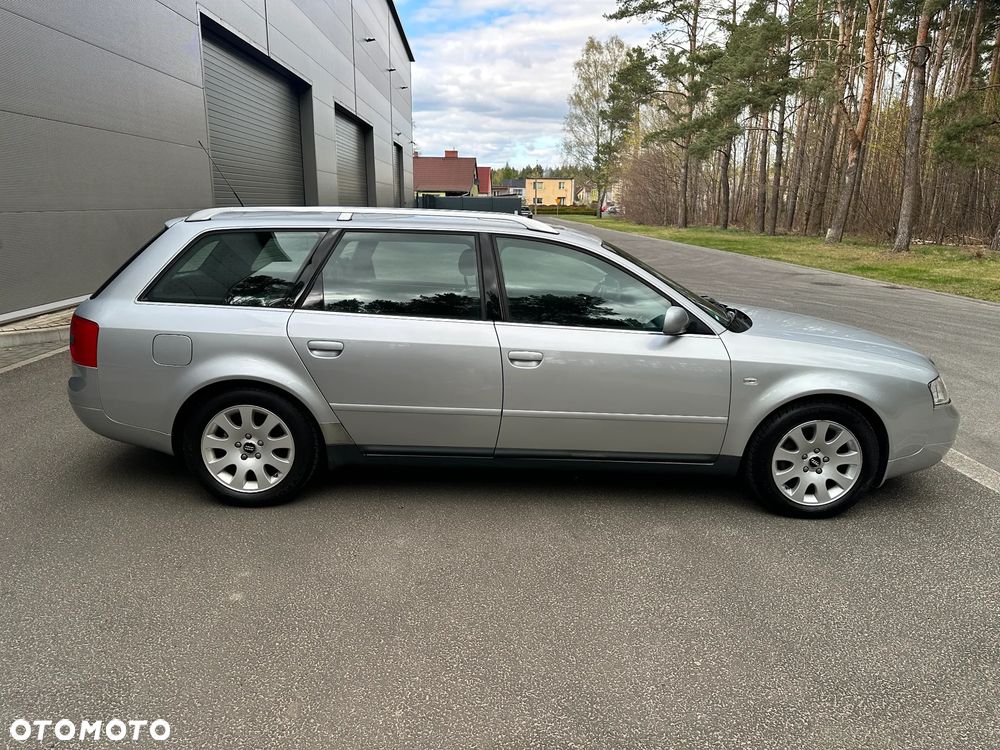 Audi A6 Avant - 11