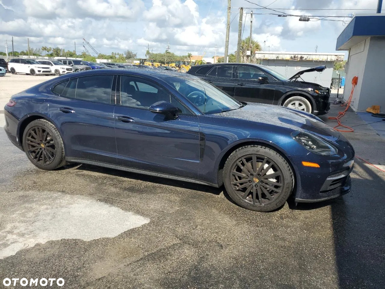 Porsche Panamera - 2