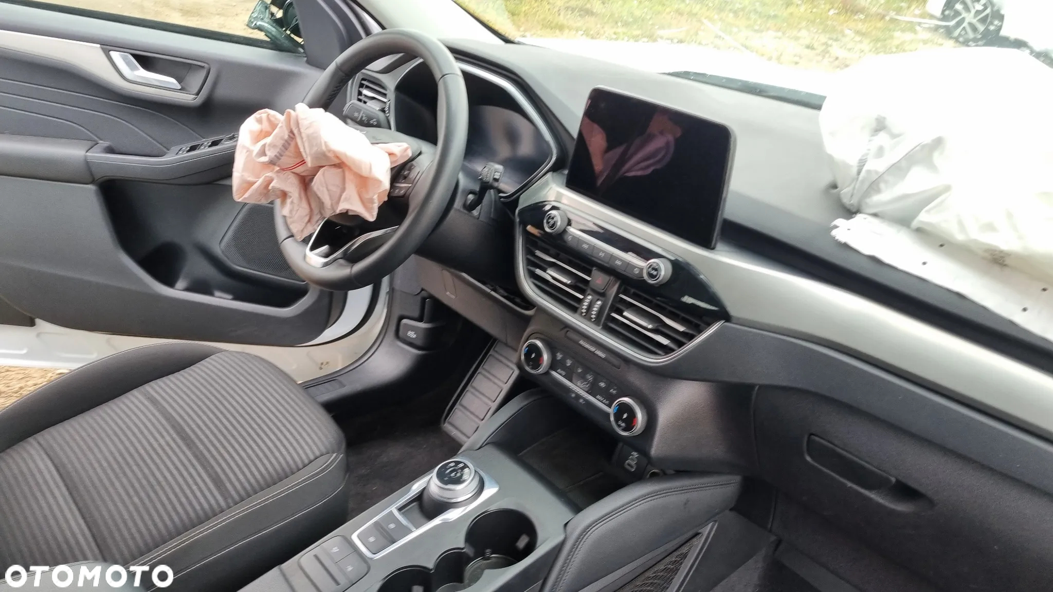 Ford Kuga 2.5 FHEV AWD Graphite Tech Edition e-CVT - 30