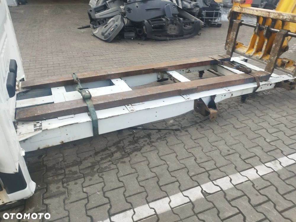 Rama Ford Transit MK8 2014r- 353cm - 8