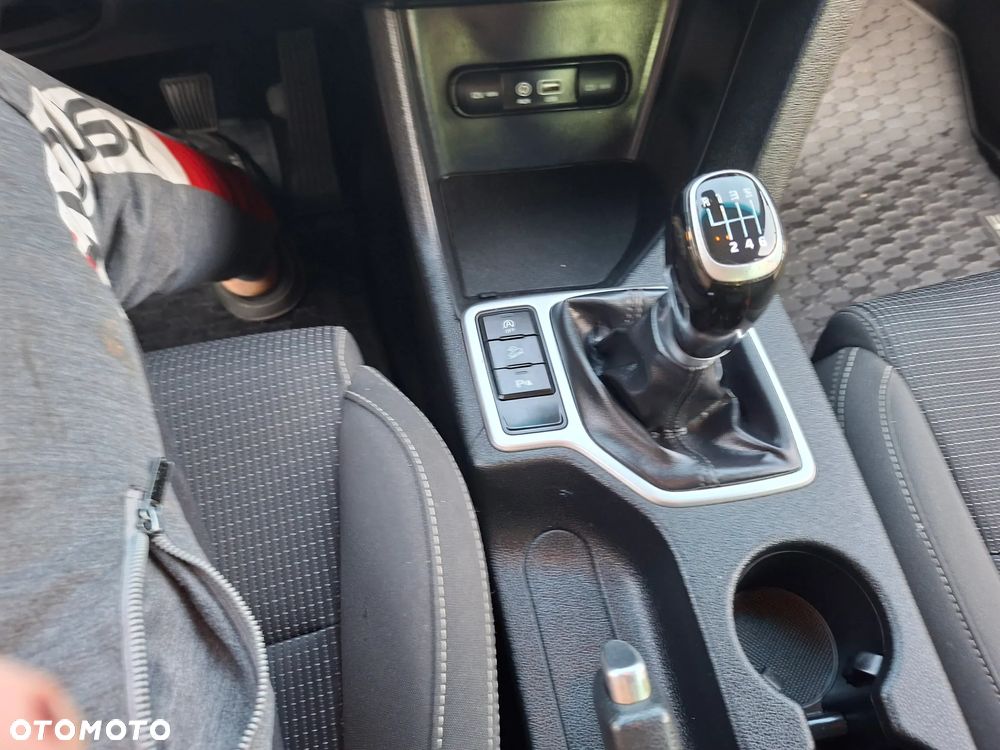 Kia Sportage 1.7 CRDI Business Line L 2WD - 20