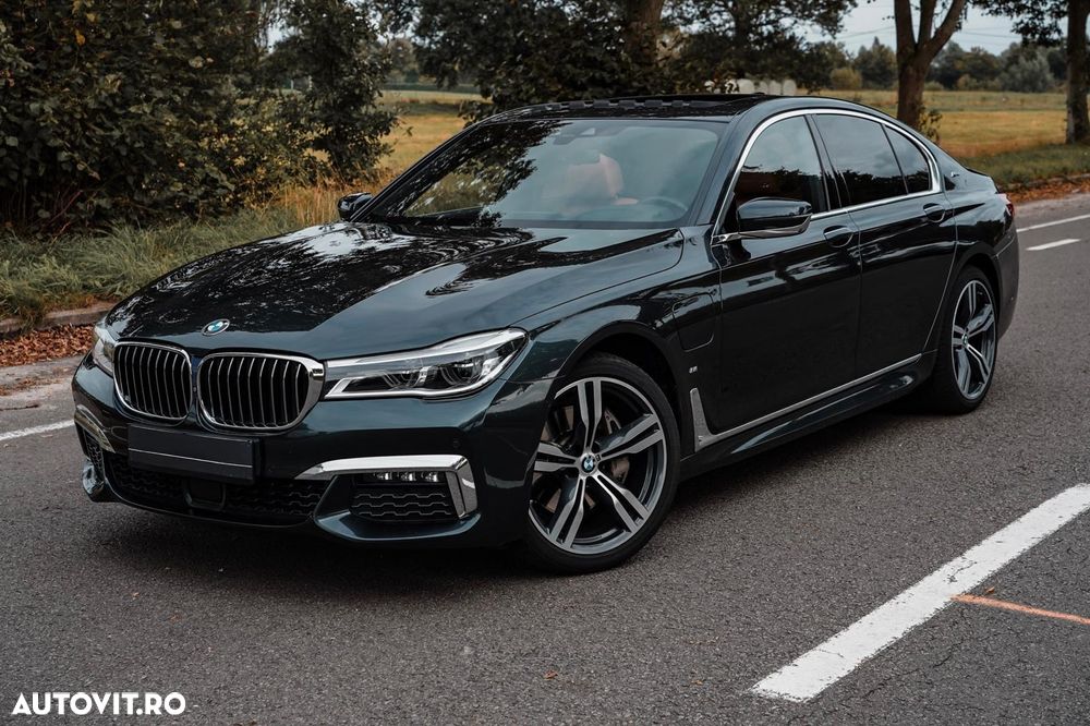 BMW Seria 7 740e iPerformance - 1