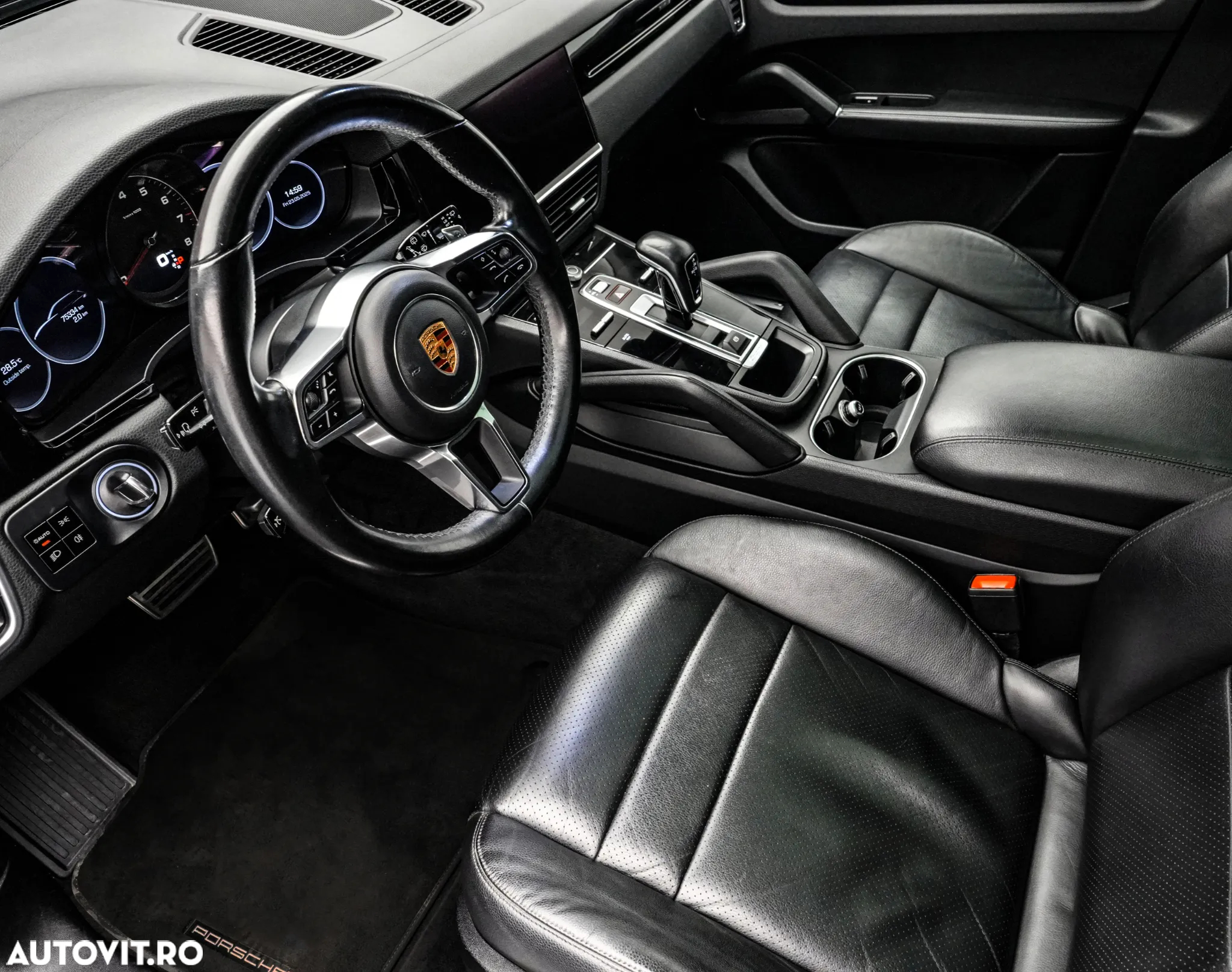 Porsche Cayenne S - 12