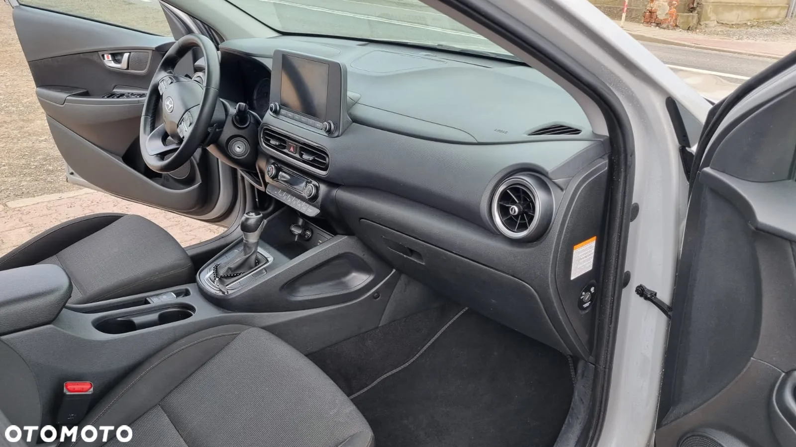 Hyundai Kona 1.6 GDI Hybrid Comfort DCT - 30