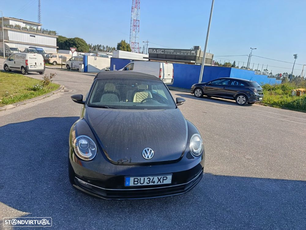 VW New Beetle 1.6 TDI DPF DSG Blue Motion Technologie Exclusive Design - 2