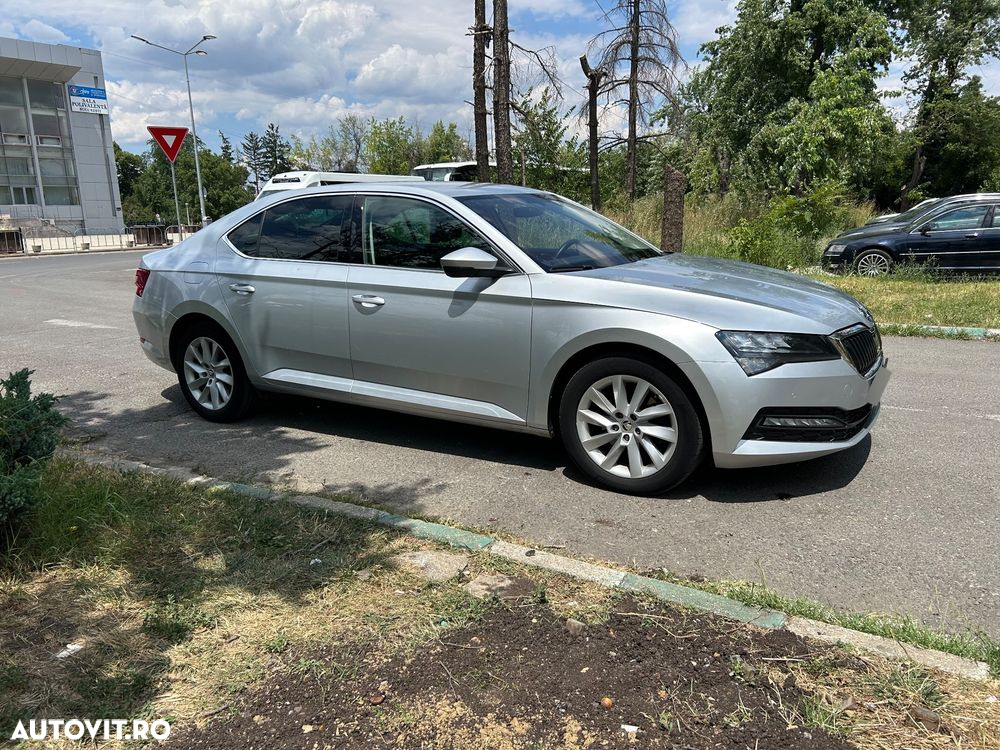 Skoda Superb 2.0 TDI DSG Ambition - 3