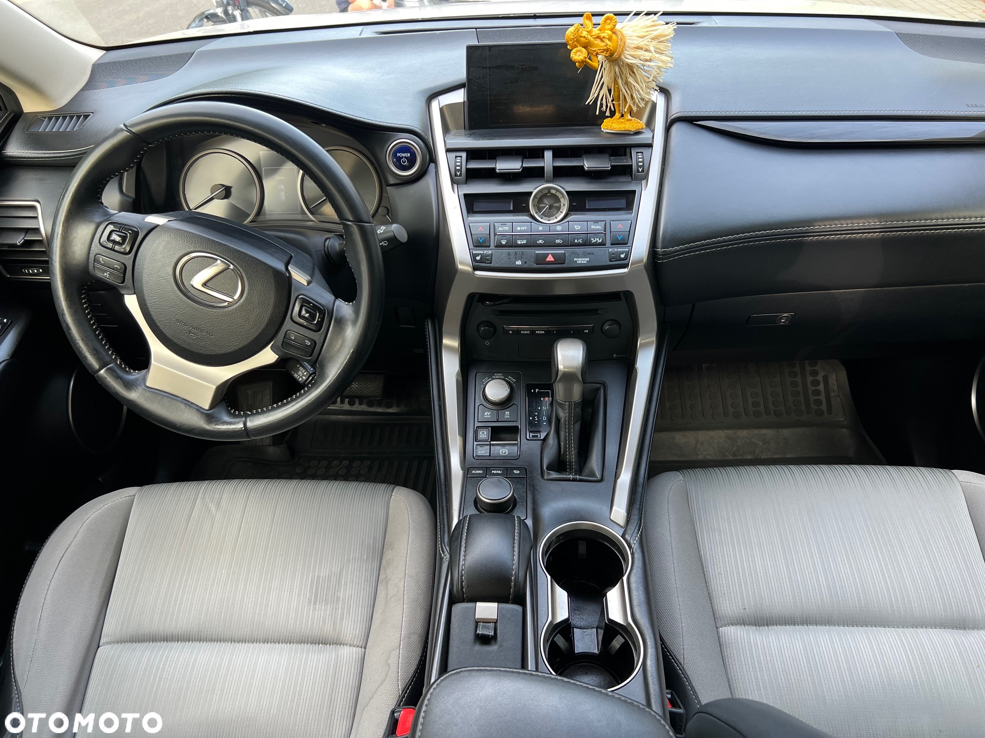 Lexus NX 300h Elite AWD - 3