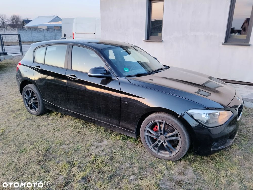 BMW Seria 1 116i Sport Line - 2