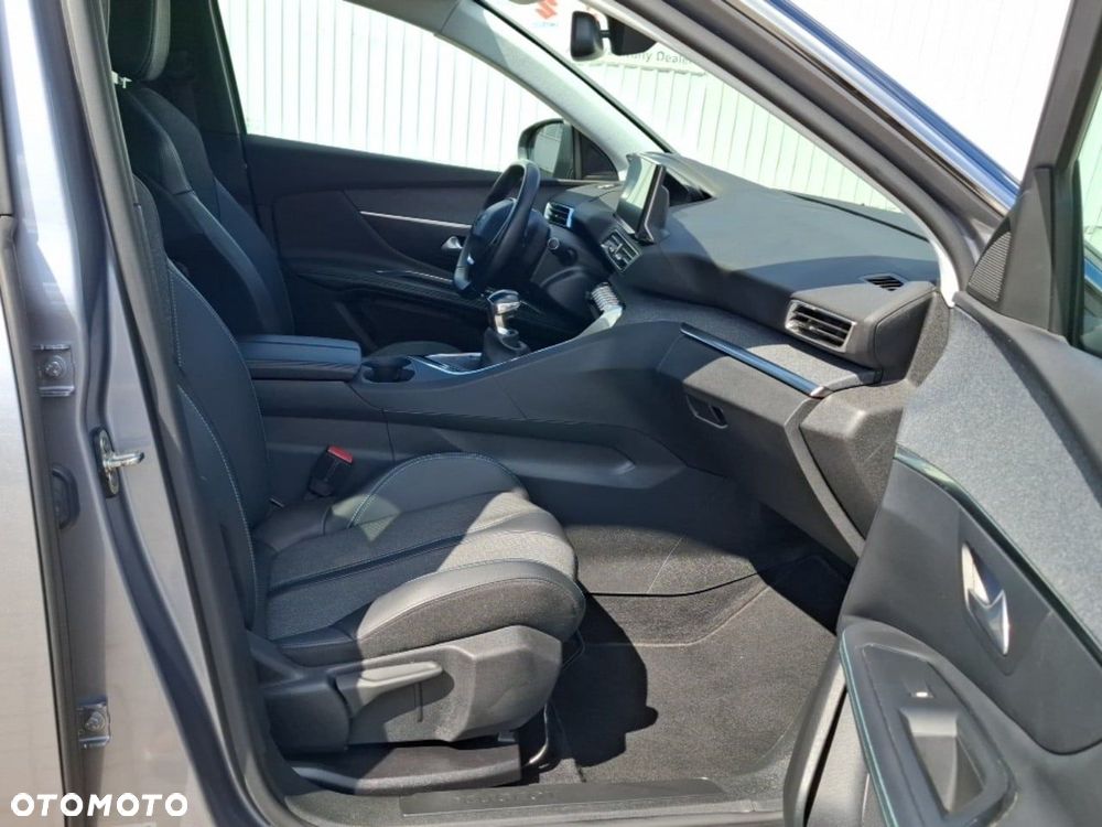 Peugeot 3008 1.2 PureTech Allure Pack S&S - 21