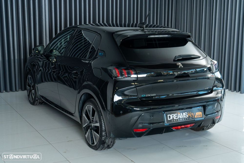 Peugeot e-208 50 kWh GT - 18