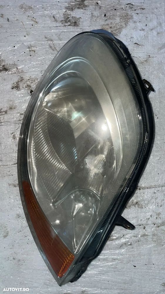 Far stanga dreapta Renault Trafic II, Opel Vivaro 8200701359 8200701361 - 1