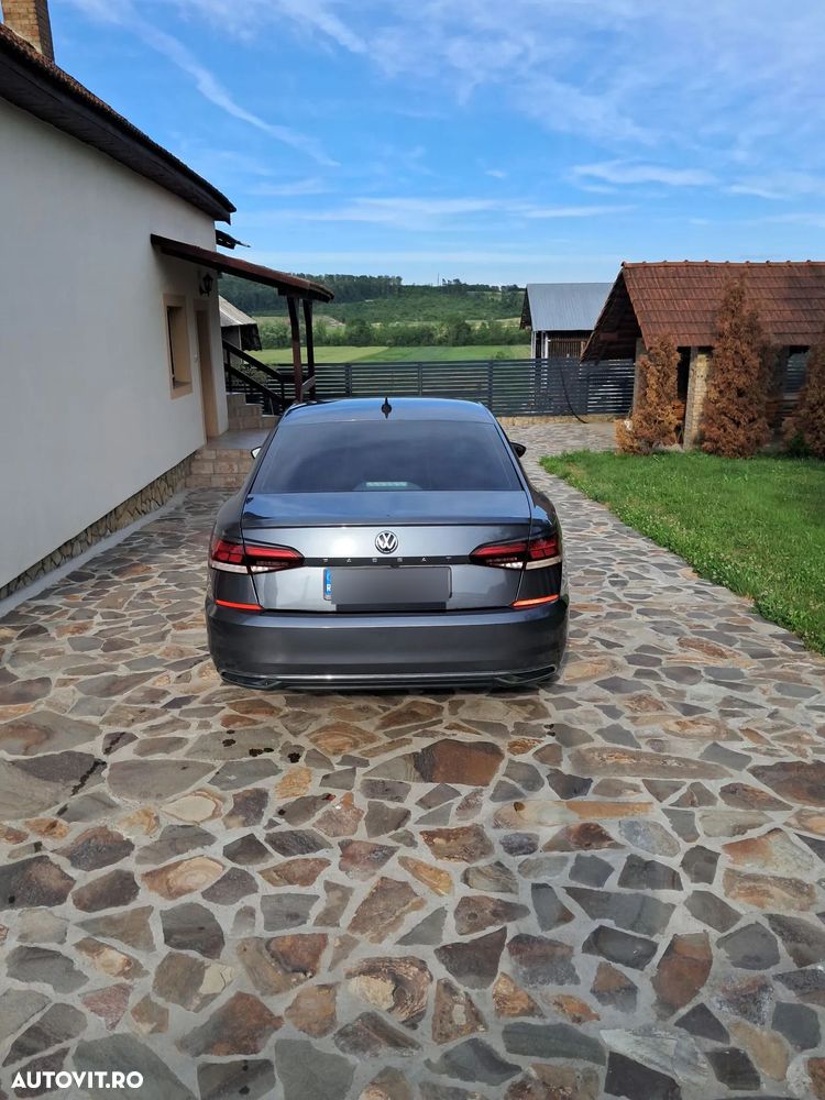 Volkswagen Passat - 6
