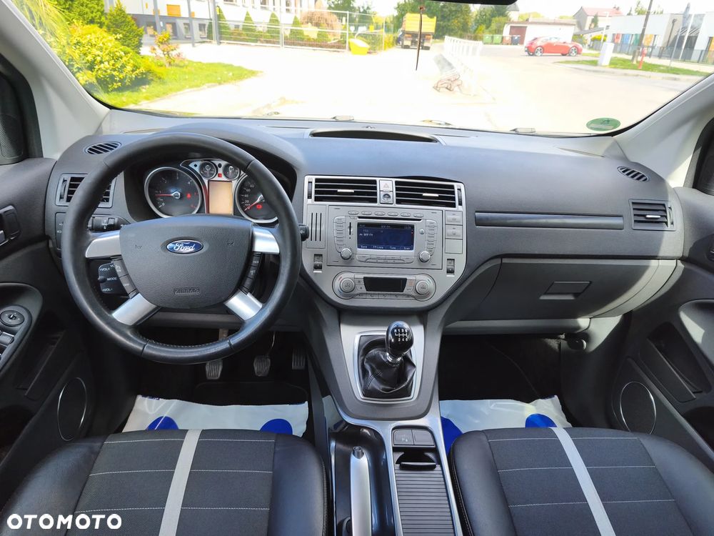 Ford Kuga 2.0 TDCi 4x4 Titanium - 13