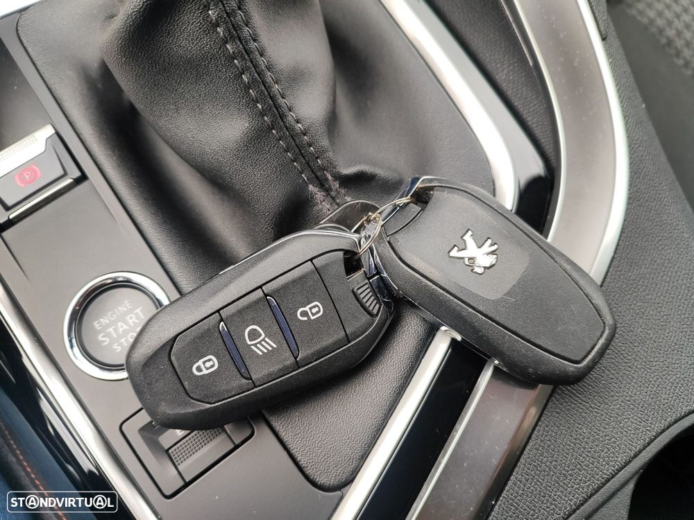 Peugeot 3008 1.5 BlueHDi Active Pack - 23