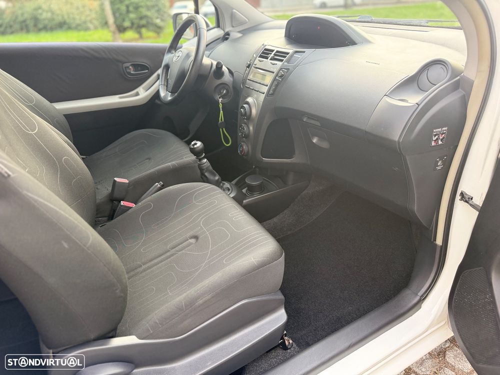 Toyota Yaris 1.4 D-4D Cool - 7