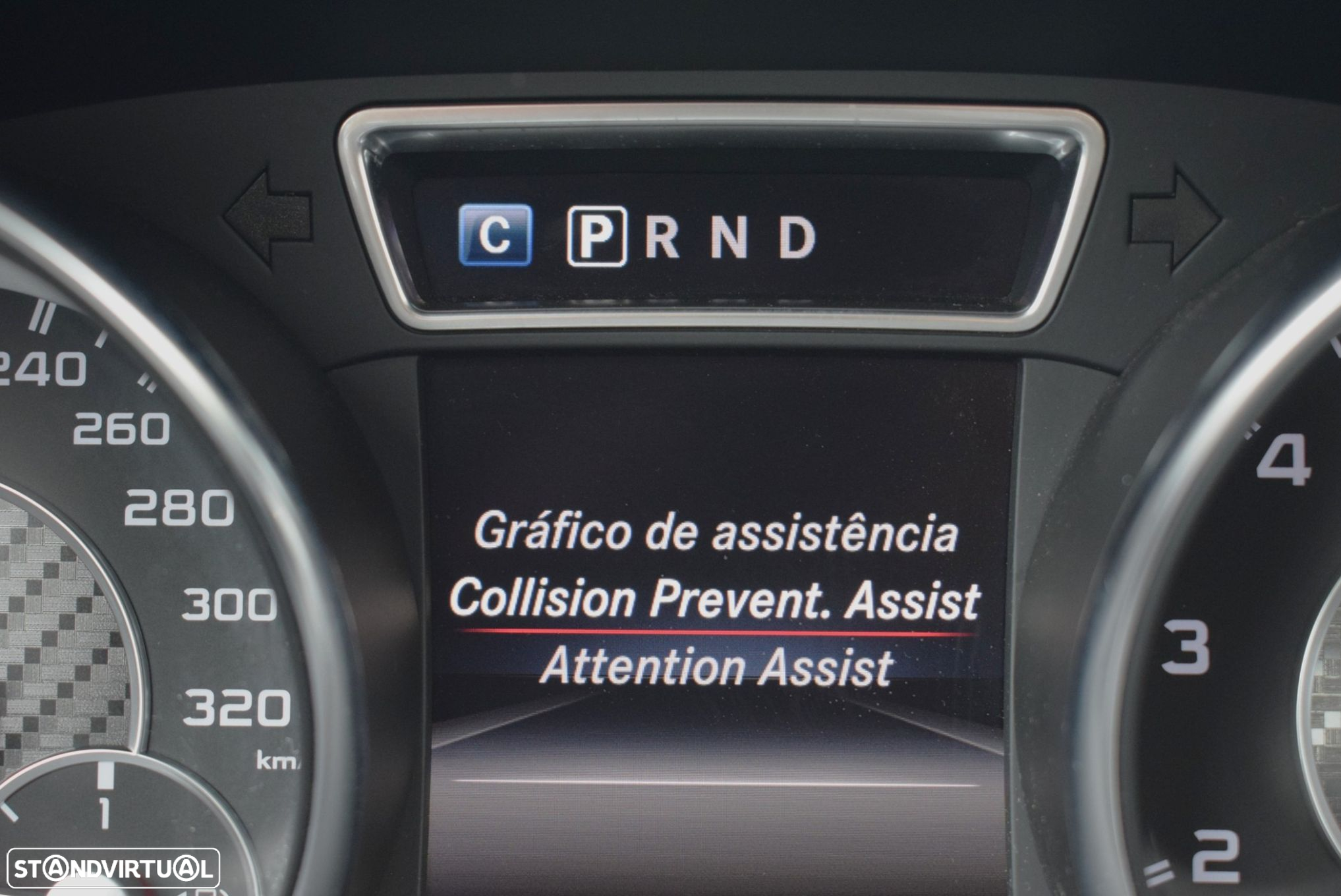 Mercedes-Benz CLA 45 AMG 4-Matic - 24