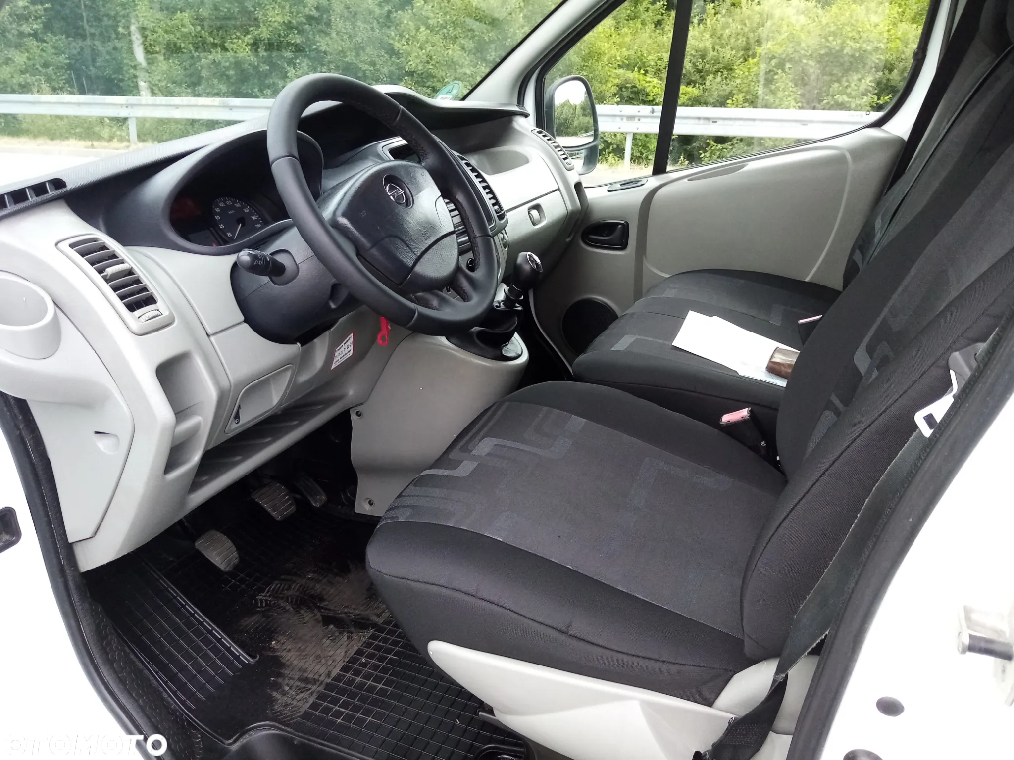 Opel VIVARO - 12