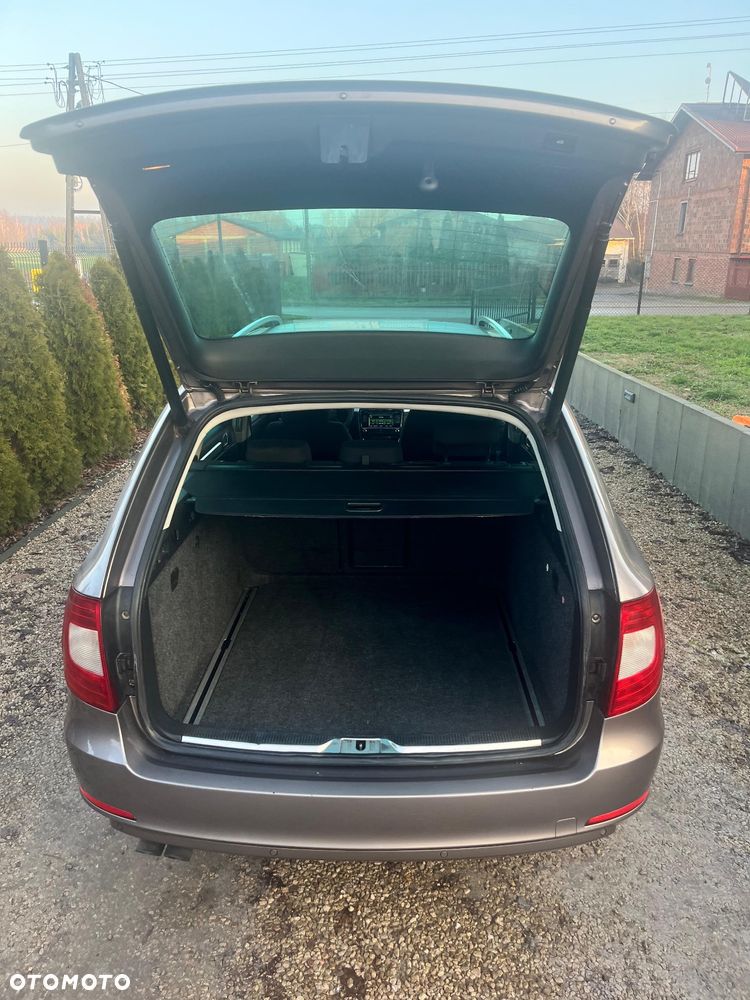 Skoda Superb 2.0 TDI Exclusive - 16