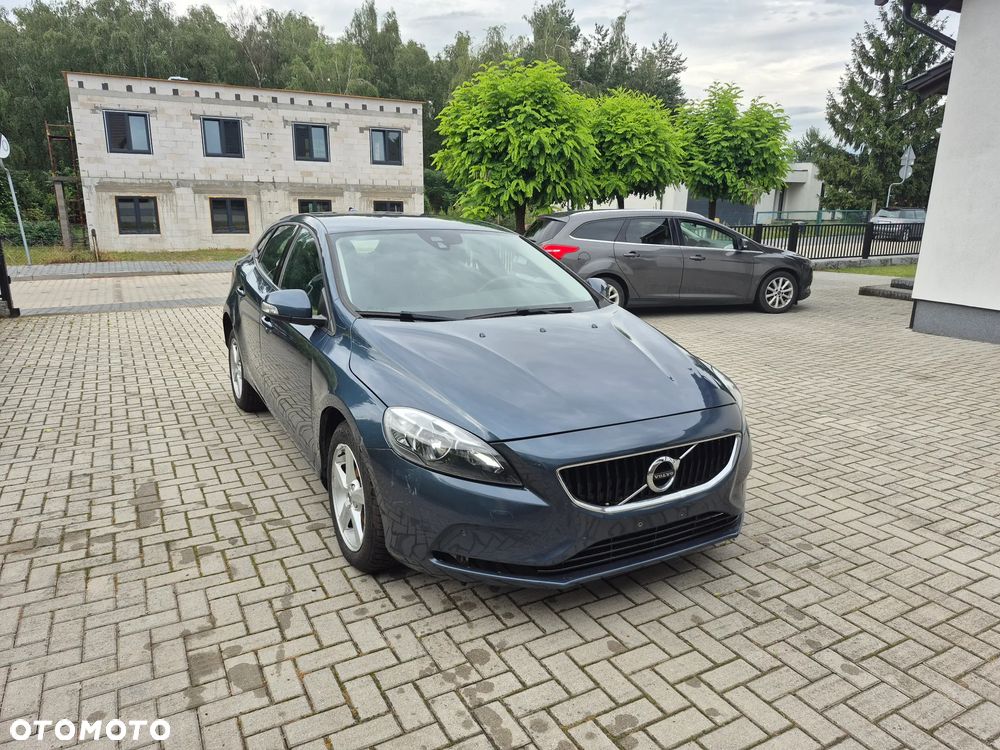Volvo V40 - 8