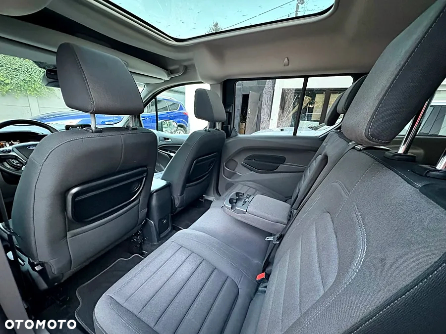 Ford Tourneo Connect Grand - 20