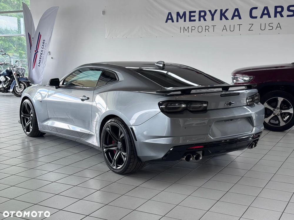 Chevrolet Camaro - 4
