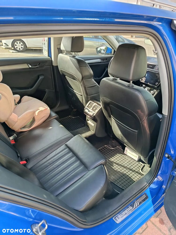 Skoda Superb 2.0 TDI L&K DSG7 - 19