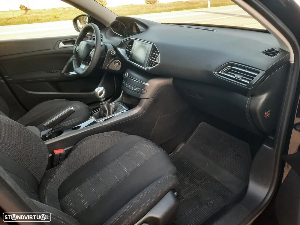 Peugeot 308 SW 1.6 BlueHDi Allure - 15