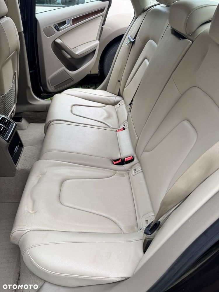 Audi A4 Limousine - 21