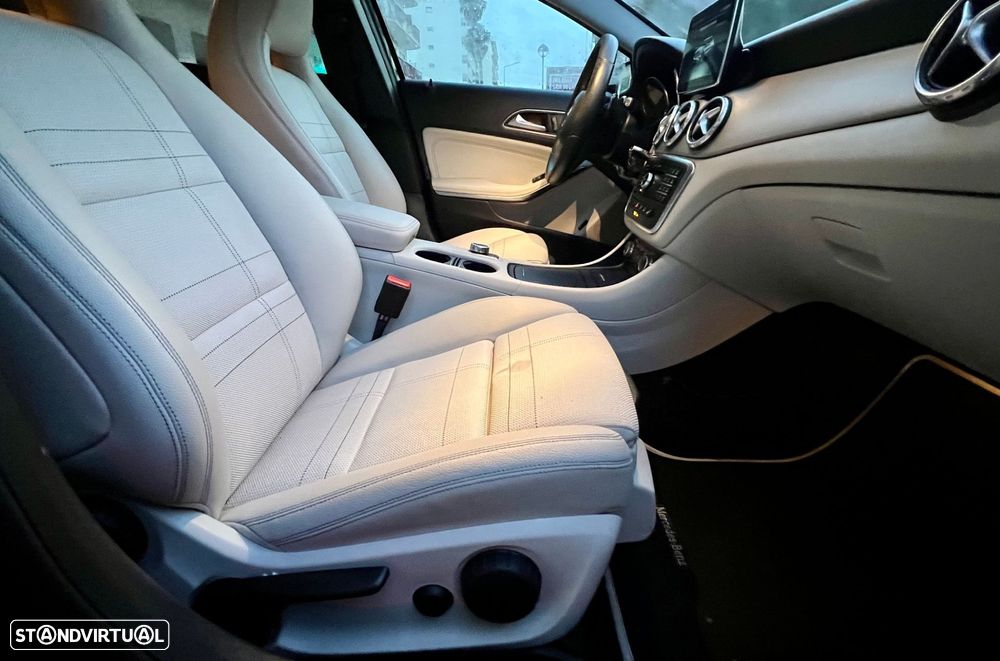 Mercedes-Benz GLA 220 d 7G-DCT Urban - 7