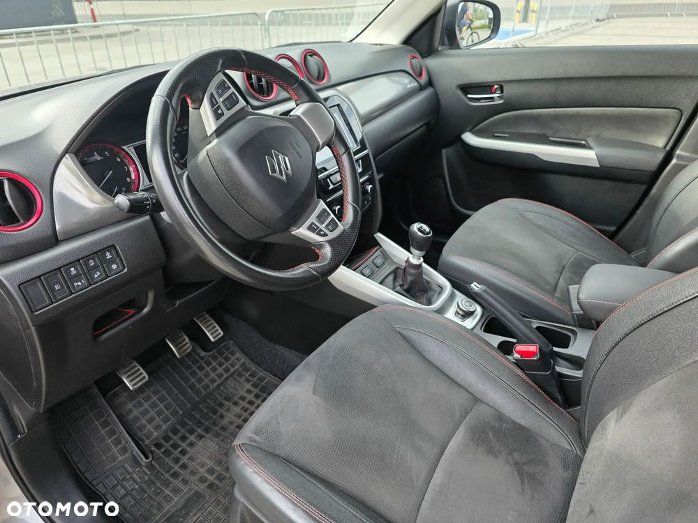 Suzuki Vitara 1.4 Boosterjet Premium 4WD - 11