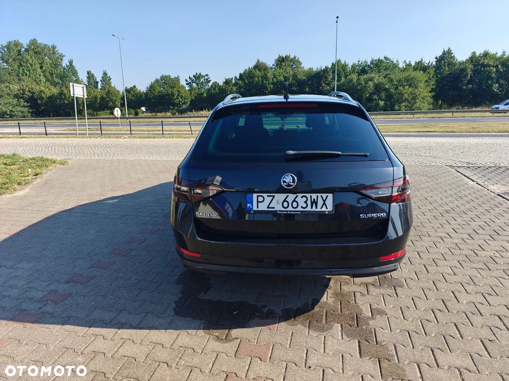 Skoda Superb 2.0 TDI DSG Style - 11