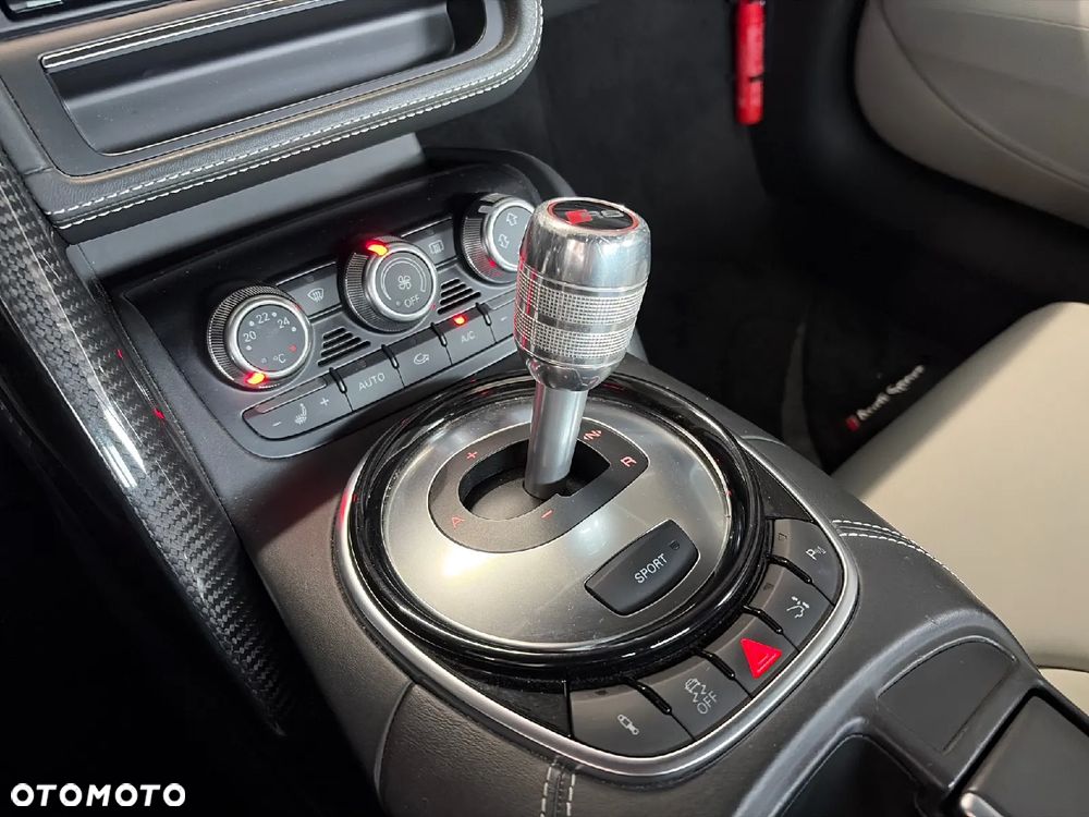 Audi R8 Coupé 5.2 Quattro S tronic - 13