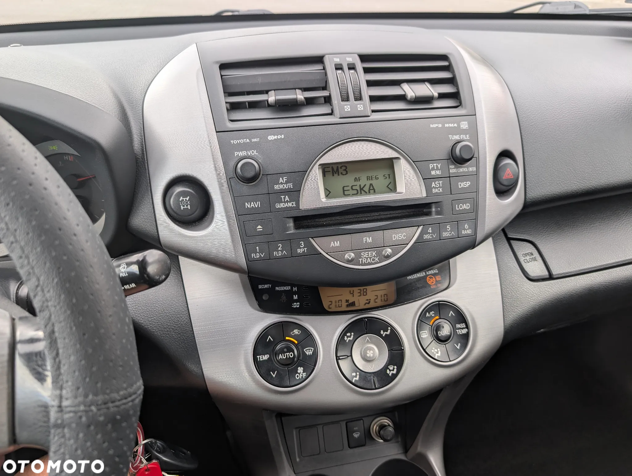 Toyota RAV4 - 23