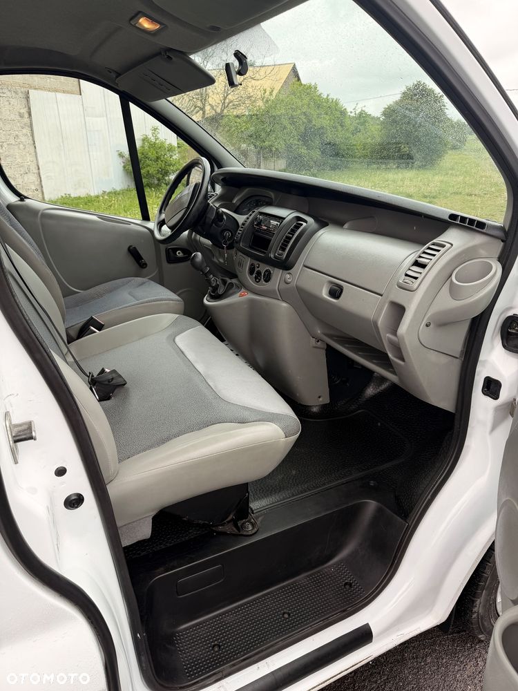 Renault Trafic 1.9 dCi Passenger Privilège - 19