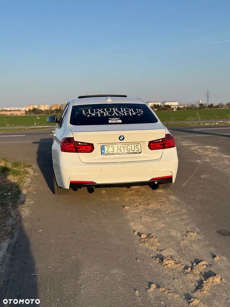 BMW Seria 3 335i xDrive Edition Sport - 6