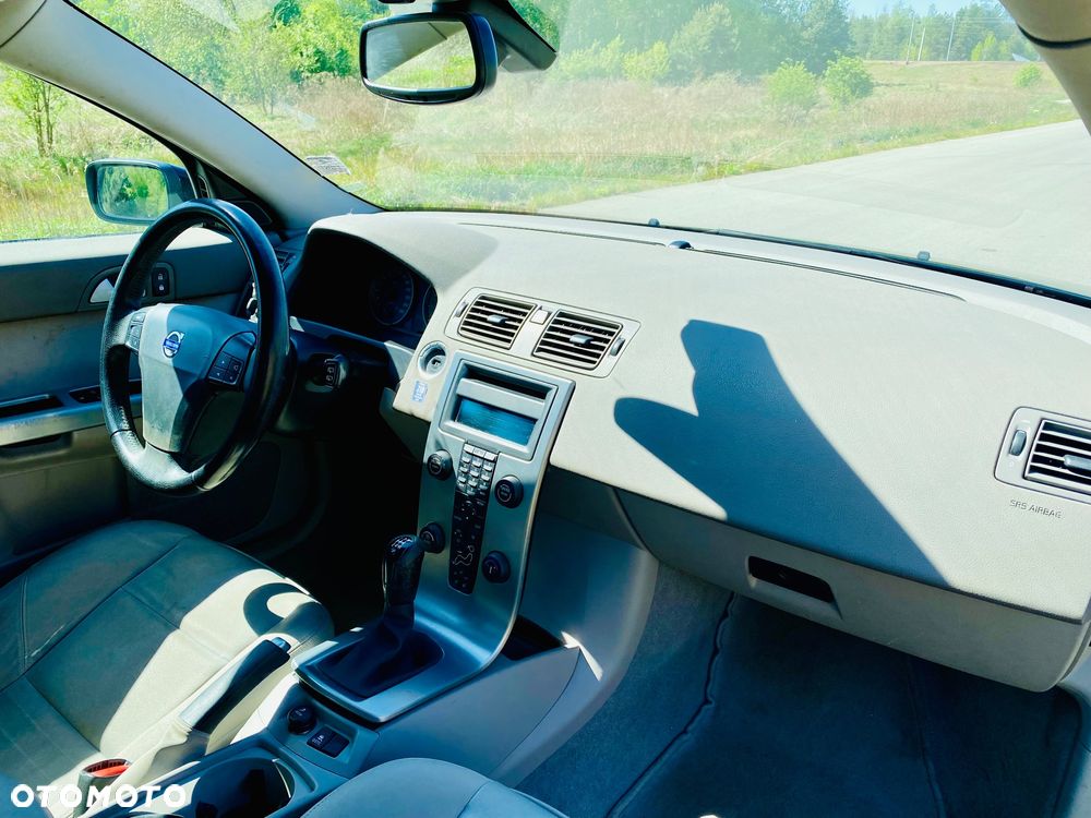 Volvo V50 1.8 Momentum - 36