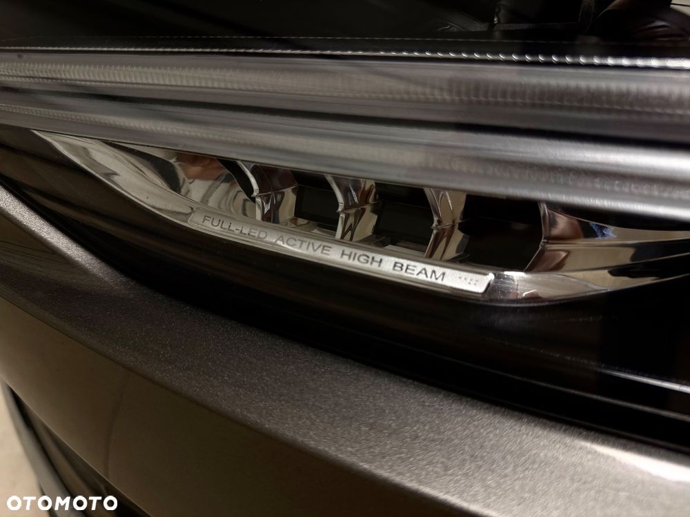 Volvo S90 B5 D AWD Inscription - 35