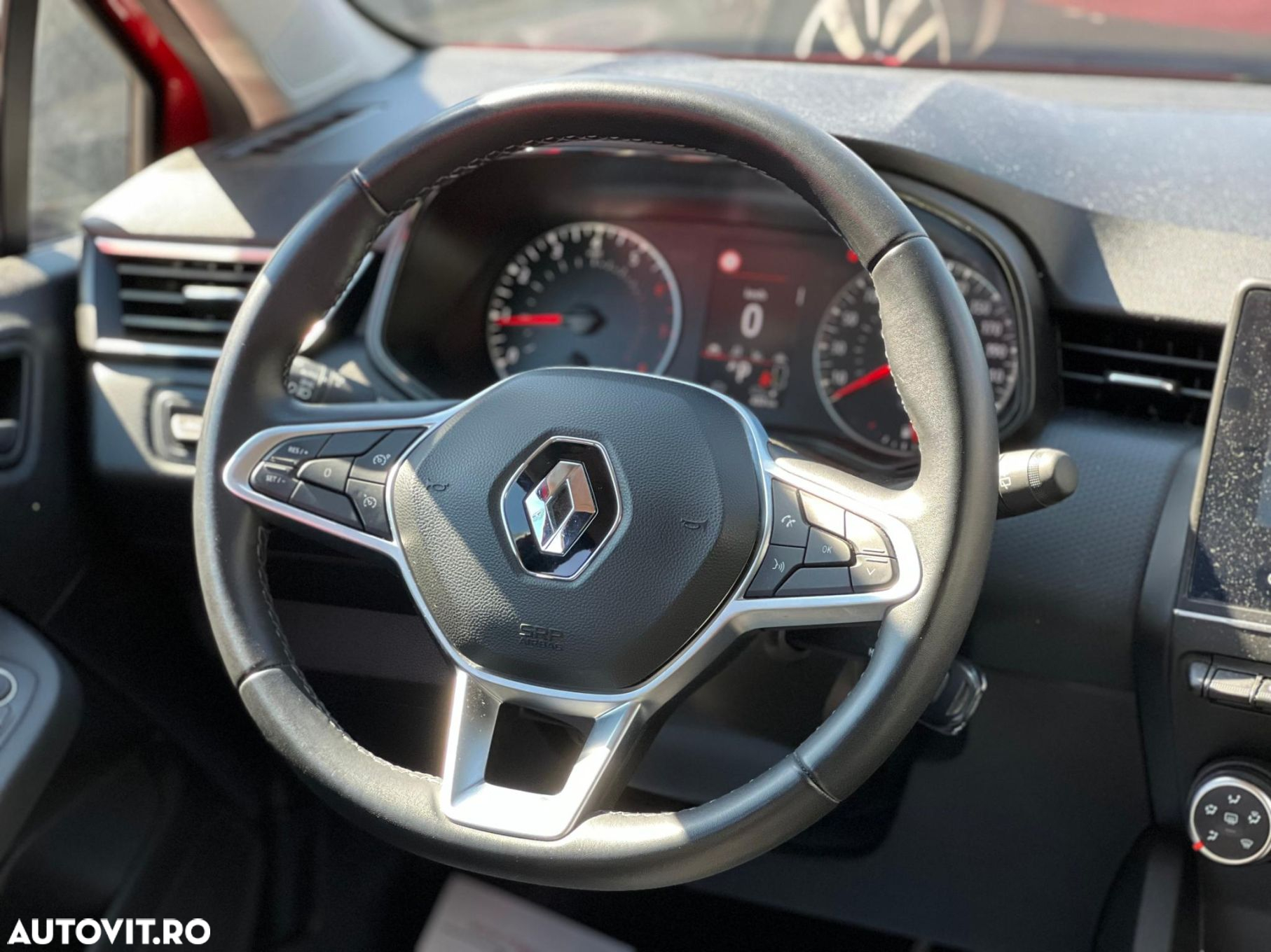 Renault Clio - 17