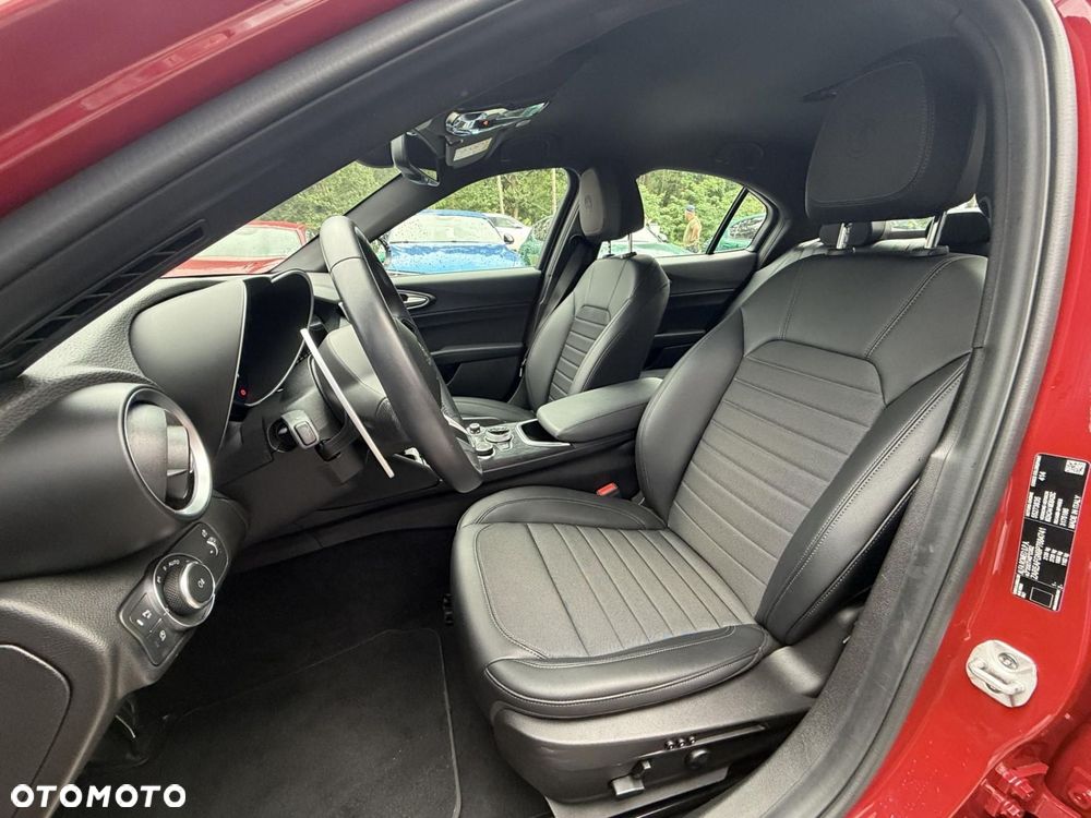 Alfa Romeo Giulia 2.0 Turbo Super Q4 - 13