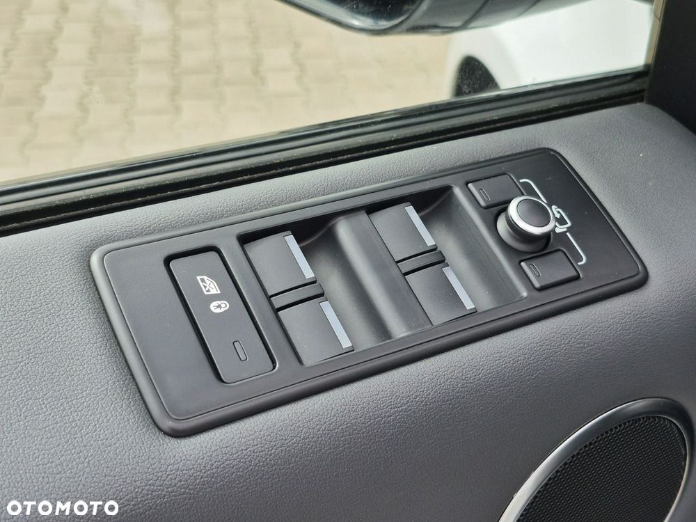 Land Rover Range Rover Sport - 21