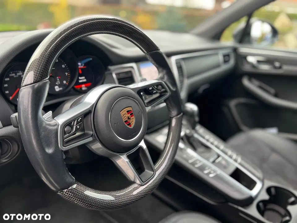 Porsche Macan Standard - 16